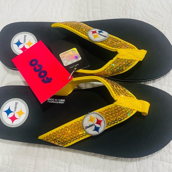 Pittsburgh Steelers Womens
Sequin Flip Flop - Picture 4 of 4